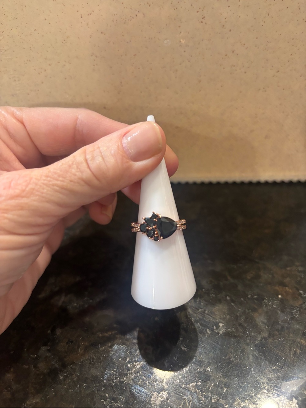 BP Size 7- Elegant Black Onyx Stone Rose Gold Ring - Women Jewelry - Picture 3 of 3